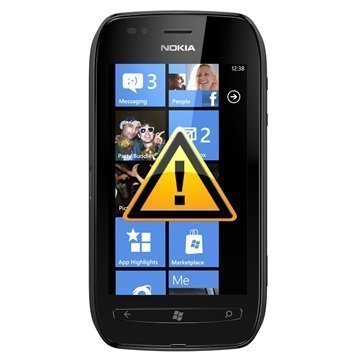 Nokia Lumia 710 Käyttöliittymälevyn Korjaus