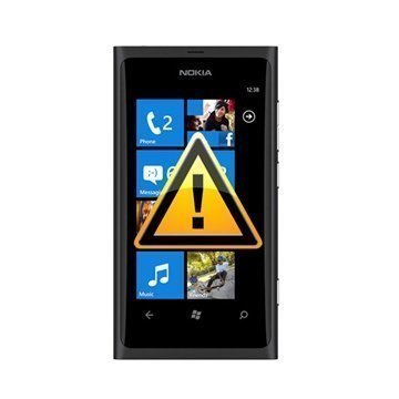 Nokia Lumia 800 Käyttöliittymälevyn Korjaus